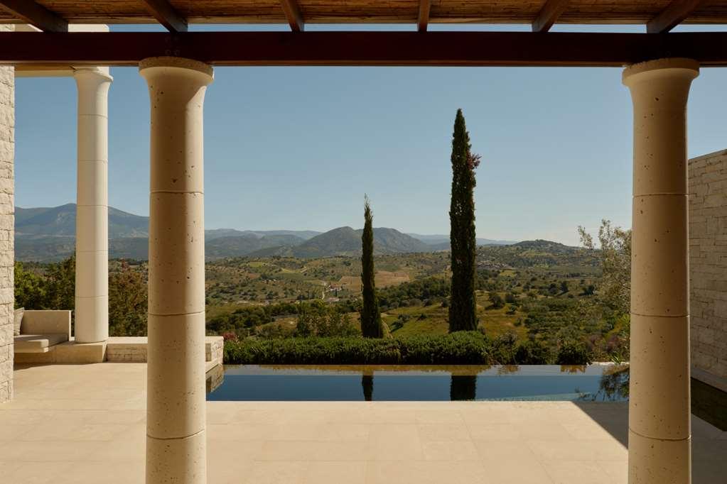 Amanzoe Hotel Kranidi Værelse billede