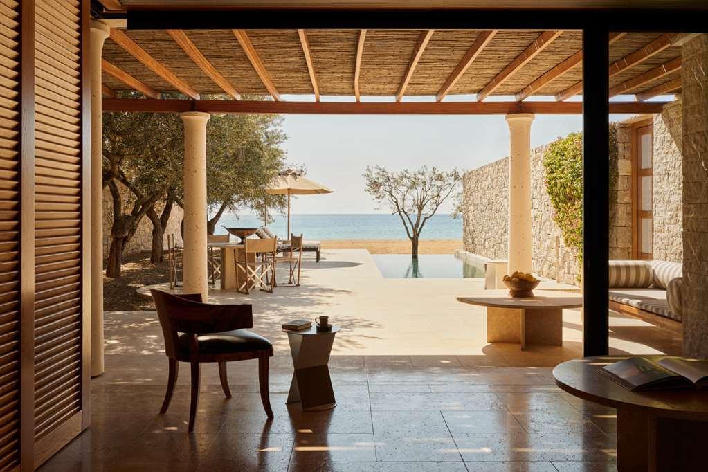 Amanzoe Hotel Kranidi Værelse billede